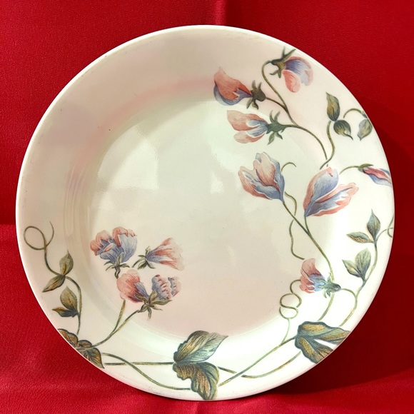 17 Corelle Floral Set - Picture 4 of 7